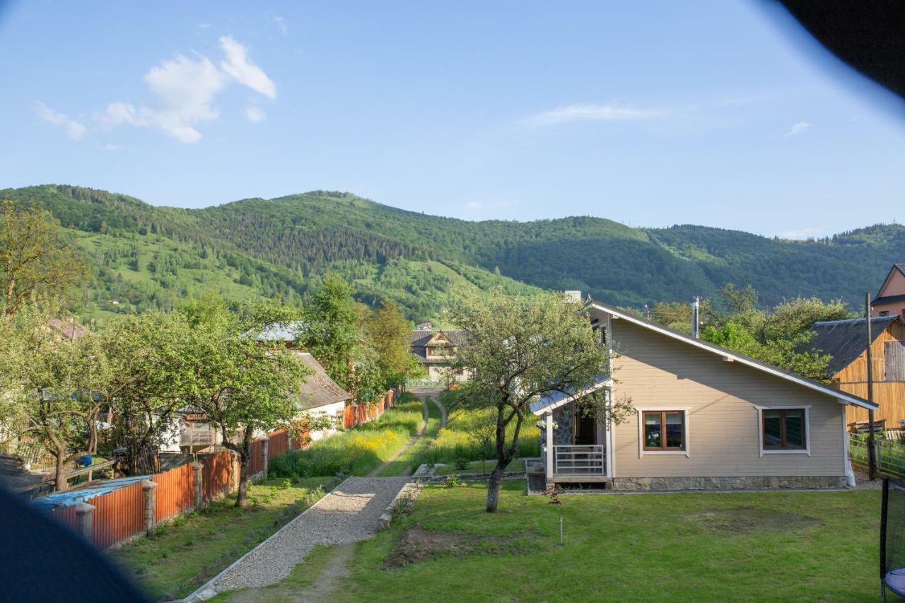 Lucy Hotel Jaremcse Kültér fotó